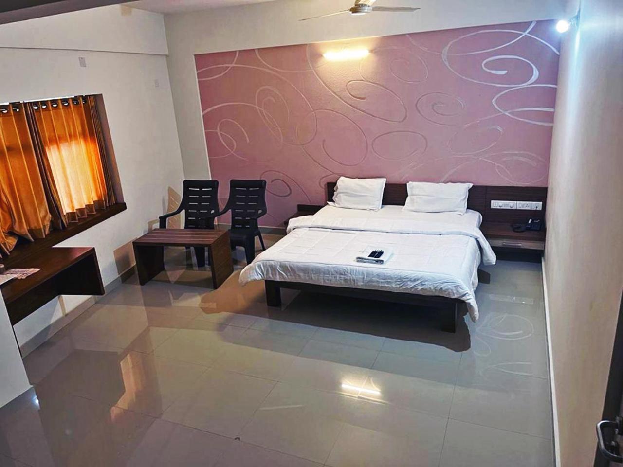 Hotel Radha Pangala Zewnętrze zdjęcie